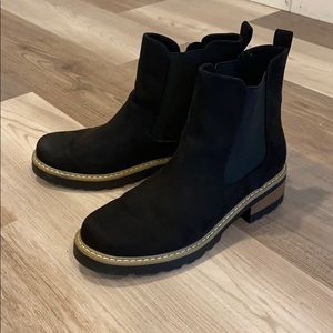 Universal Thread Booties